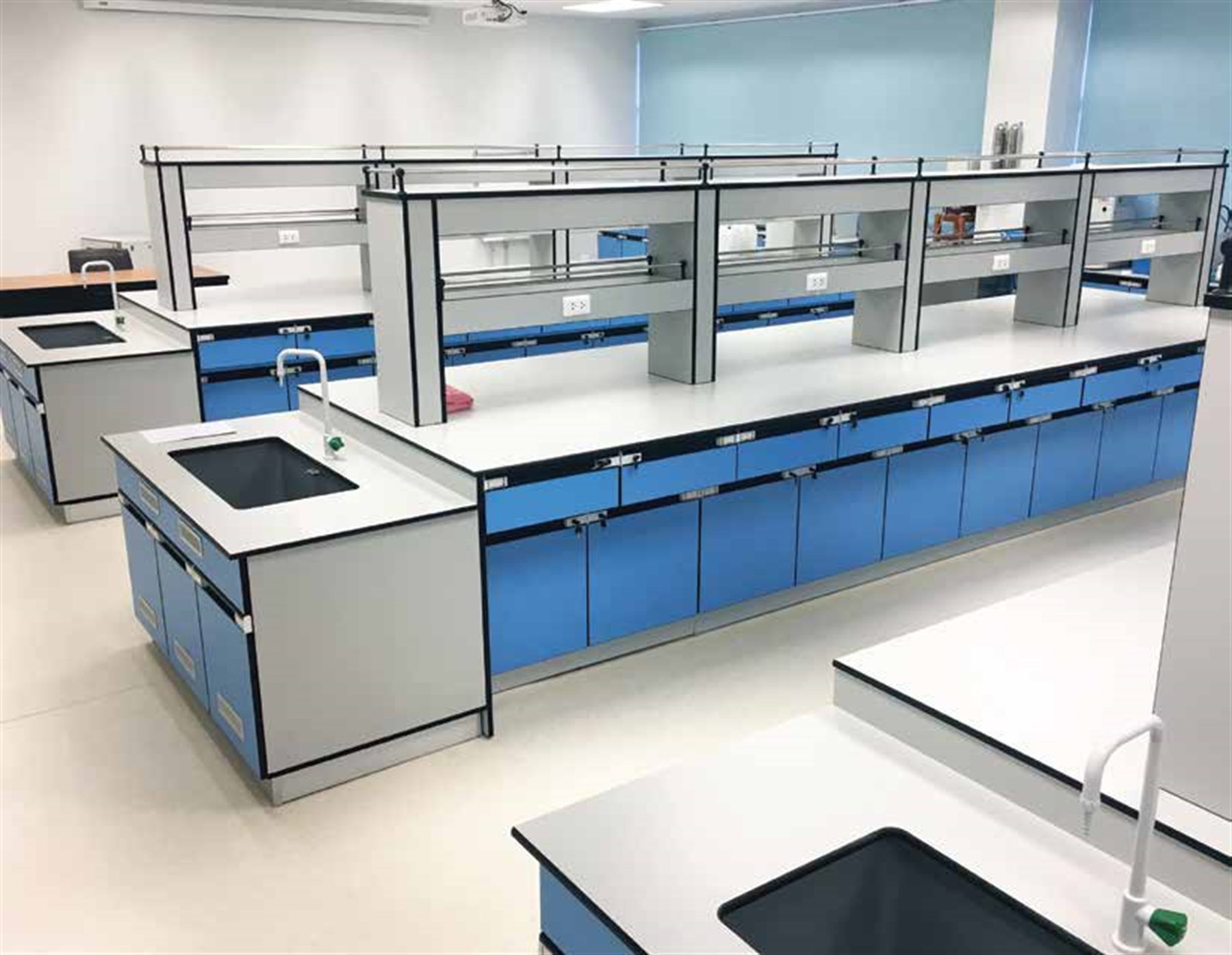 Laboratory Compact Board